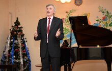 Фото 8: Місто Львів придбало для Винниківської мистецької школи рояль