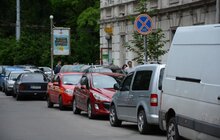 Фото 5: Порушення правил паркування стає причиною значних заторів на дорогах Львова