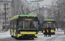 Фото 2: Львів отримав нові тролейбуси та малогабаритні низькопідлогові автобуси