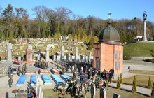 Фото 5: На Личаківському цвинтарі перепоховали останки 428 жертв політичних репресій