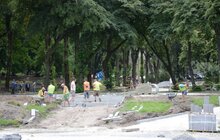 Фото 3: Ремонтні роботи біля Львівського цирку стартували.