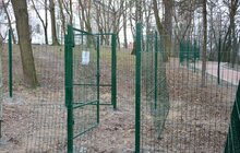 Фото 9: У Львові з’явиться мережа вигульних майданчиків для собак: перший пішов!
