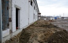 Фото 15: Мерія застерігає: на вул. Земельній тривають самочинні будівельні роботи