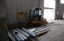 Фото 22: Мерія застерігає: на вул. Земельній тривають самочинні будівельні роботи