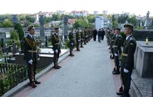 Фото 21: У Львові вшанували спочилих захисників України та помолились на могилі Патріарха Димитрія