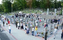 Фото 29: У Львові вшанували спочилих захисників України та помолились на могилі Патріарха Димитрія