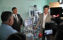 Фото 10: Німецький хірург Клаус Екснер вдруге цьогоріч проведе у Львові низку операцій для дітей та дорослих