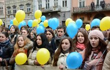 Фото 6: Львів’яни спільно виконали Державний гімн України