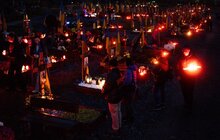 Фото 9: У Львові одночасно запалили лампадки на полях Почесних поховань воїнів
