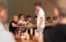 Фото 11: Юні шахісти проти чемпіонів: у Львові відбувся сеанс одночасної гри з шахів