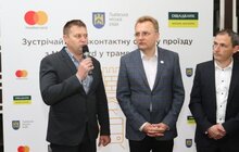 Фото 15: Mastercard та Ощадбанк обладнали львівські трамваї технологією безконтактної оплати