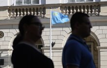 Фото 3: У центрі Львова цілий день майорітиме кримськотатарський прапор (відео)