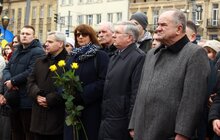 Фото 10: «В ці дні дуже важливо віддати шану нашим Героям», - А. Садовий