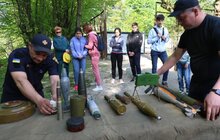 Фото 10: Як діяти, коли бачиш вибухівку: у Львові провели навчання для переселенців
