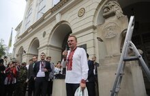 Фото 1: «Вишиванка об’єднує всіх українців і всіх класних людей у світі», — А. Садовий