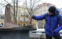 Фото 10: Наступним у бронзі в міні-макеті буде відображений Оперний театр