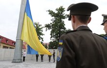 Фото 22: У Львові на найбільшому флагштоку урочисто підняли прапор України