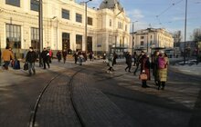 Фото 5: На пл. Двірцевій почав курсувати громадський транспорт — 3 трамвайних маршрути і 13 автобусних