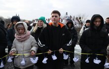 Фото 16: У Львові сотнями паперових ангелів вшанували пам’ять Героїв Небесної Сотні (фото/відео)