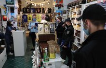 Фото 16: Моніторингові групи перевіряють суб'єкти господарювання та міський транспорт на дотримання карантинних заходів