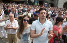 Фото 12: Майже 5 тис осіб прийшли на пл Ринок висловити свій спротив щодо сміттєвої блокади Львова