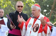 Фото 1: У Львові буде Дім для бездомних і самотніх жінок: сьогодні освятили територію під будівництво
