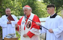 Фото 6: У Львові буде Дім для бездомних і самотніх жінок: сьогодні освятили територію під будівництво