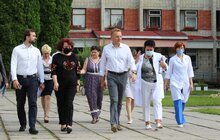 Фото 7: Робочий виїзд міського голови до мешканців вул. В. Великого, Кульпарківська, Симоненка
