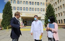 Фото 2: Андрій Садовий оглянув проведені ремонти та майбутні нові кабінети в 4-тій міській поліклініці Львова