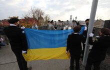 Фото 3: Львівські пластуни підняли синьо-жовтий стяг над Меморіалом Небесної сотні