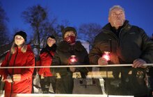 Фото 19: У Львові в пам’ять про Небесну Сотню у небо запустили світлові промені