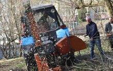 Фото 8: Сьогодні Львів прибирають в рамках акції «З нами місто розквітає»