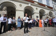 Фото 9: Львову урочисто вручили Почесний прапор Призу Європи
