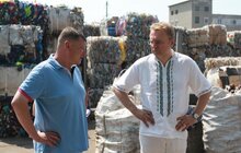 Фото 3: Львівська фірма «Львіввторресурс» переробляє пластик та за власні кошти встановила контейнери для збору пластику в будинках ОСББ