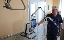 Фото 3: Благодійники подарували 8-мій міській лікарні апарат ШВЛ експертного класу