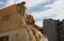 Фото 13: На пр. Свободи, 23 почали розбирати завали: протиаварійні роботи фінансуватиме власник сусіднього будинку (відео)