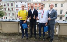 Фото 7: Мер Львова преміював львів’ян–призерів Паралімпійських Ігор у Токіо