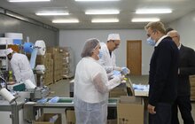 Фото 9: У Львові запрацювало перше виробництво медичних масок