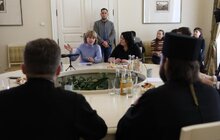 Фото 7: Представник Вселенського Патріарха в Україні під час свого візиту до Львова відвідав міську Ратушу