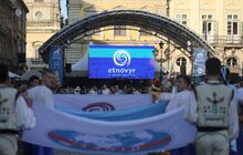 Фото 6: Сьогодні у Львові розпочався міжнародний фестиваль фольклору «Етновир»