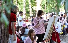 Фото 22: Забіг, дворові ігри та концерт Вакарчука просто неба: як Львів відзначив День молоді (фото/відео)
