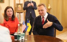 Фото 2: Андрій Садовий привітав тимчасово повірену у справах США у Львові