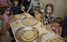 Фото 4: Для дітей-кримчан у Львові провели святковий захід з нагоди Дня захисту дітей