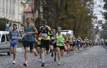 Фото 10: Стартував чемпіонат України з бігу по шосе «Run the world. Львівська десятка»