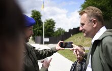 Фото 15: Віталій Марків підняв національний стяг на Меморіалі Героїв Небесної Сотні