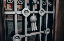 Фото 3: На вул. Лисенка відреставрували «плющеву» браму
