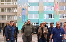 Фото 1: Голова Верховної Ради та заступник керівника Офісу Президента України відвідали поранених українців у лікарні Львова