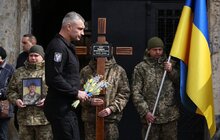 Фото 8: Мер Києва подякував львівським комунальникам, котрі більше місяця ліквідовували наслідки обстрілів у столиці (відео)