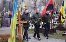 Фото 8: У Львові в День Збройних сил України вшанували пам’ять полеглих Героїв