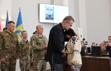 Фото 6: У мерії Львова 30 львів’ян посмертно нагородили «Почесним знаком Святого Юрія» за оборону Незалежності України (фото) 